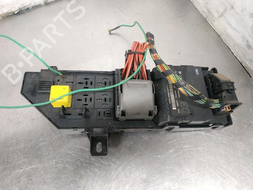 Used Fuse box OPEL VECTRA C GTS (Z02) 1.9 CDTI (F68) (100 hp) 27400669