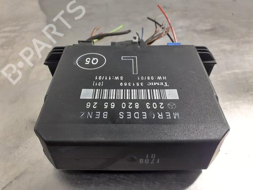 Used Comfort control module MERCEDES-BENZ C-CLASS (W203) C 220 CDI (203.008) (150 hp) 26243036