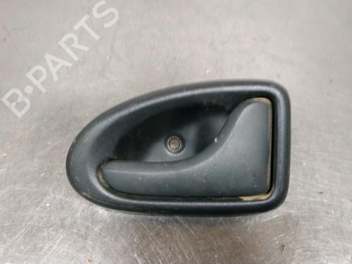 Used Front right interior door handle RENAULT MEGANE I Classic (LA0/1_) 1.9 D (LA0A, LA0U, LA0R) (64 hp) 26263351