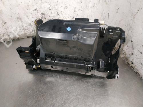 Glove box MERCEDES-BENZ E-CLASS (W211) E 270 CDI (211.016) | BP26266194C95 