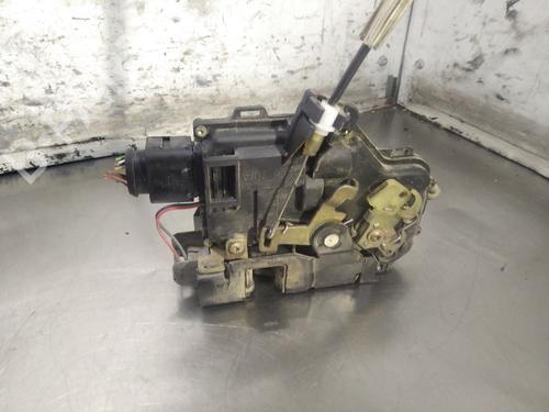 Front right lock AUDI A6 C5 (4B2) 2.5 TDI | BP26247049C97 