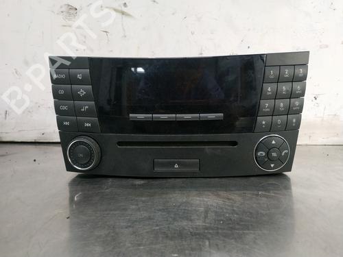 Used Radio MERCEDES-BENZ E-CLASS (W211) E 220 CDI (211.006) (150 hp) 26253988