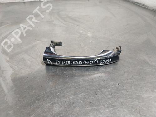 Used Front right exterior door handle MERCEDES-BENZ E-CLASS T-Model (S211) E 320 T CDI (211.226) (204 hp) 26267564