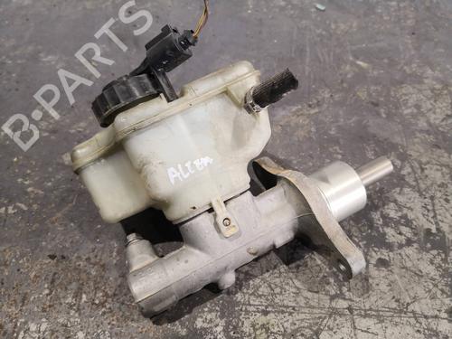 Used Brake master cylinder SEAT ALTEA (5P1) 1.9 TDI (105 hp) 26247139