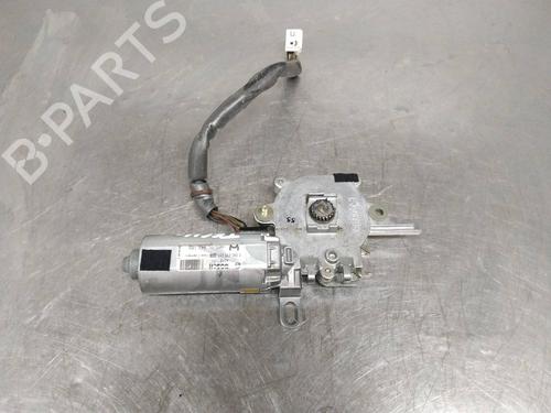 Used Rear wiper motor MERCEDES-BENZ E-CLASS (W211) E 320 CDI (211.026) (204 hp) 26267125