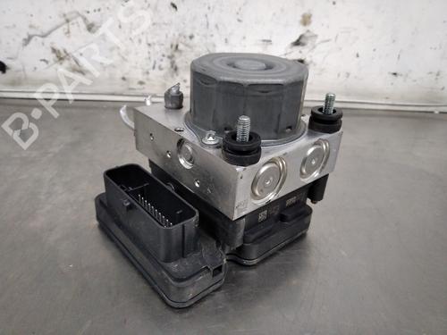 Used ABS pump DACIA SANDERO II TCe 90 (B8M1, B8MA, B8AC) (90 hp) 26246082