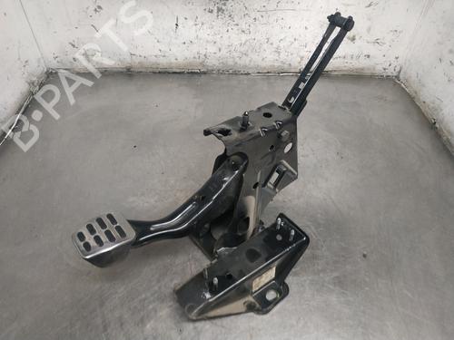 Used Break pedal AUDI TT (8N3) 1.8 T (180 hp) 27401439