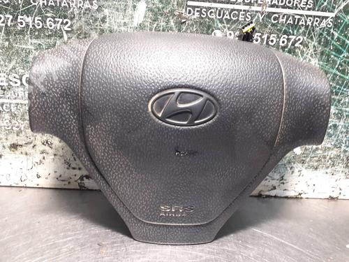 Used Driver airbag HYUNDAI GETZ (TB) 1.1 (63 hp) 9430292
