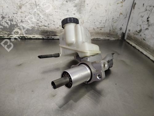 Used Brake master cylinder MERCEDES-BENZ C-CLASS (W204) C 200 Kompressor (204.041) (184 hp) 26246999