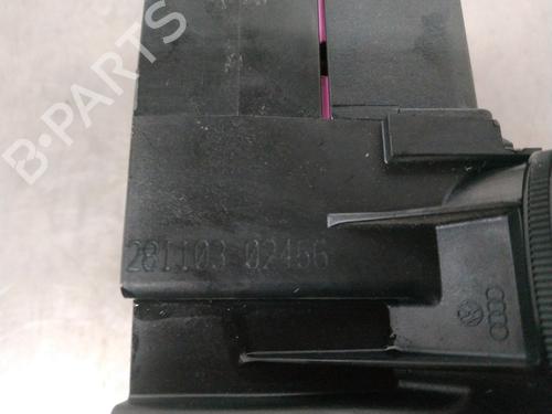 Fuse box VW GOLF V (1K1) 1.9 TDI | BP26263187E1 