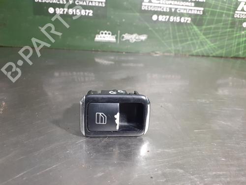 Used Right front window switch MERCEDES-BENZ C-CLASS (W204) C 220 CDI (204.008) (170 hp) 26242974