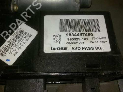 Rudehejsemekanisme Højre foran PEUGEOT 307 SW (3H) 1.6 16V | BP7931364C23 