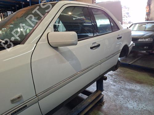 Left front door MERCEDES-BENZ C-CLASS (W202) C 250 Turbo-D (202.128) | BP29030326C2 