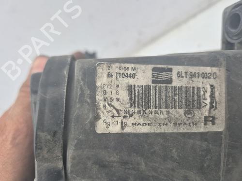 Right headlight SEAT IBIZA III (6L1) 1.6 16V | BP26525261C29 