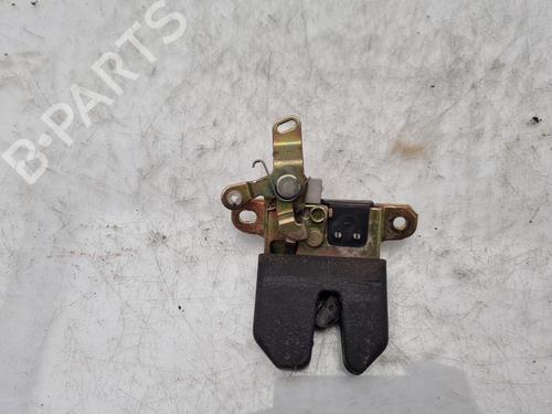 Tailgate lock VW PASSAT B5.5 (3B3) 1.9 TDI | BP12354105C101 