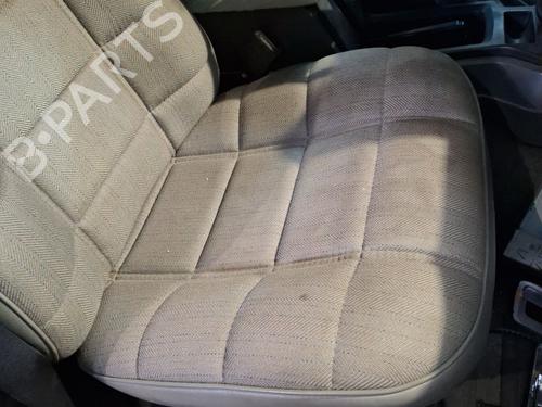 Used Right front seat JEEP CHEROKEE (XJ) 2.1 TD (87 hp) 29030376