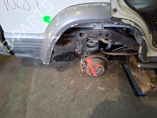 Listwa nadkola tylnego prawego MITSUBISHI PAJERO II (V3_W, V2_W, V4_W, V5_W) 2.5 TDiC (V44W, V24W) BP29322049C137