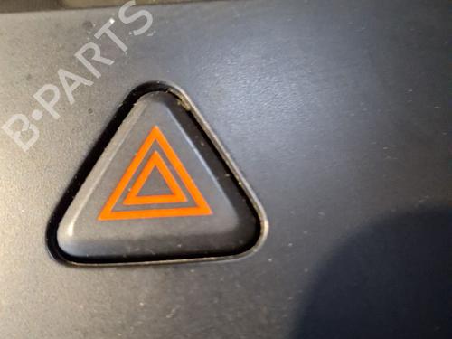 Used Warning switch CHEVROLET ORLANDO (J309) [2010-2026]  32381573