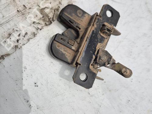 Used Tailgate lock VW GOLF IV (1J1) 1.9 TDI (110 hp) 27593133