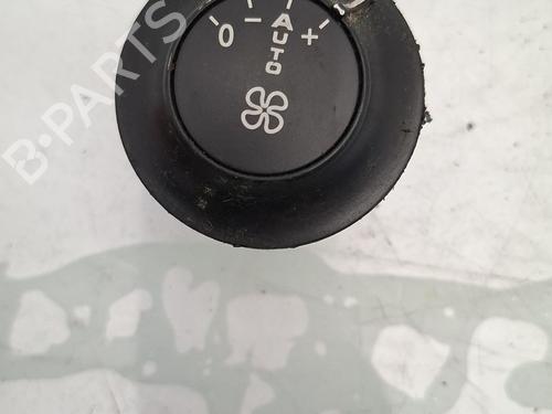climate-control-peugeot-807-van-eb_-2002-36387896 main image