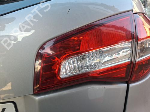 Farolim direito da mala RENAULT KOLEOS I (HY_) 2.0 dCi 4x4 (HY0K) (150 hp) 32384108