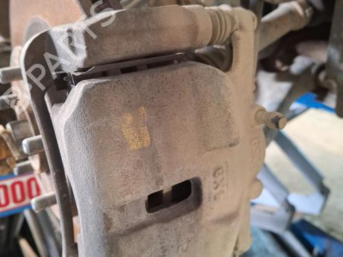Used Right front brake caliper NISSAN QASHQAI I (J10, NJ10) 2.0 dCi (150 hp) 32381544