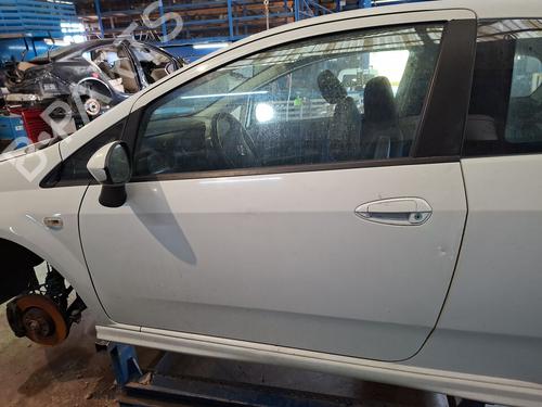 Used Left front door Left front door 39103444 39103444