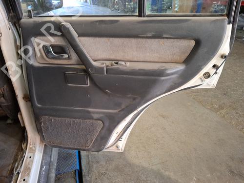 Bageste højre beklædning MITSUBISHI PAJERO II (V3_W, V2_W, V4_W, V5_W) 2.5 TDiC (V44W, V24W) (99 hp) 29322070