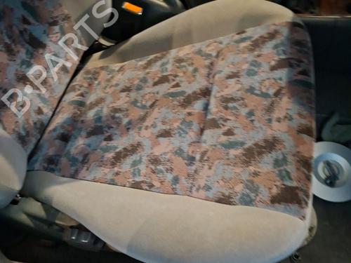 Asiento delantero derecho Asiento delantero derecho NISSAN PRIMERA Hatchback (P11) [1996-2002] 34371372 34371372