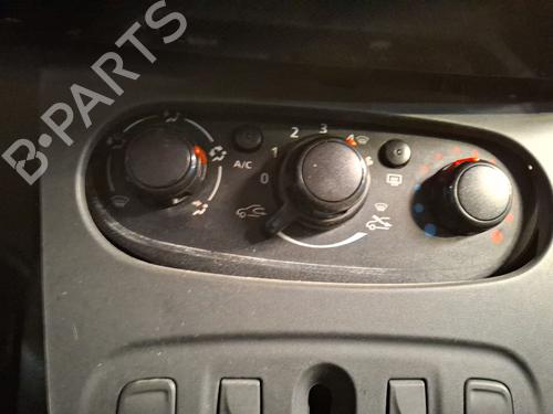climate-control-dacia-sandero-ii-2012-33048708 main image