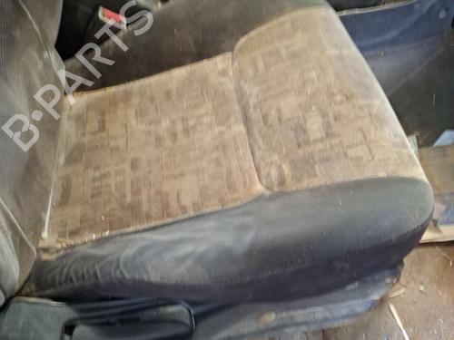 Used Right front seat Right front seat NISSAN PICK UP (D22) 2.5 TD 4WD (103 hp) 33326223 33326223