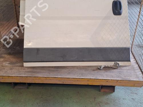 Højre side skydedør Højre side skydedør PEUGEOT BOXER Van 2.2 HDi 120 (120 hp) 37240044 37240044