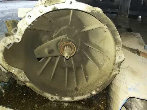 gearbox-nissan-atleon-2000-39236420 main image
