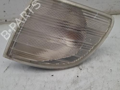 Used Left front indicator MERCEDES-BENZ VITO Bus (W638) 108 CDI 2.2 (638.194) (82 hp) 32779271
