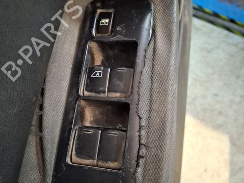left-front-window-switch-nissan-qashqai-i-j10-nj10-2006-2007-2008-2009-2010-2011-2012-2013-2014-2015-32381533 main image