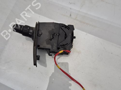 Used Steering column stalk RENAULT CLIO III (BR0/1, CR0/1) [2005-2014]  22322952