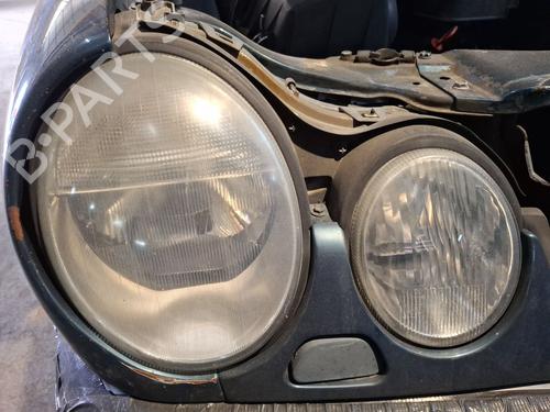 Used Right headlight Right headlight MERCEDES-BENZ E-CLASS T-Model (S210) E 320 T 4-matic (210.282) (224 hp) 33824821 33824821