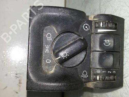 Used Headlight switch OPEL VECTRA B (J96) 2.0 DTI 16V (F19) (101 hp) 7930776