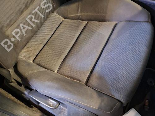 Sæde højre fortil Sæde højre fortil AUDI A4 B6 (8E2) 2.5 TDI quattro (180 hp) 34366886 34366886