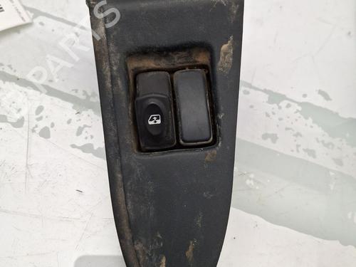 Højre fortil elrude kontakt RENAULT KANGOO (KC0/1_) D 65 1.9 (KC0E, KC02, KC0J, KC0N) (64 hp) 30845895