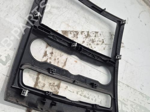 Middle console VW CRAFTER 30-50 Van (2E_) 2.0 TDI | BP39713503I22 - Image 2