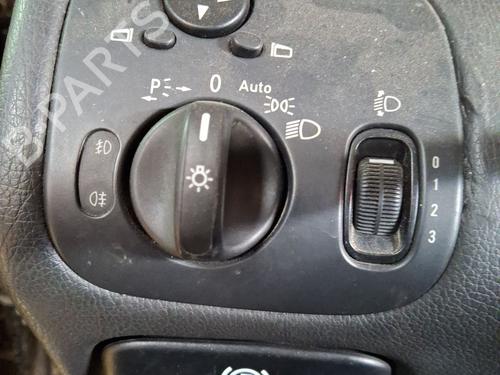 Comutador luzes Comutador luzes MERCEDES-BENZ C-CLASS Coupe (CL203) C 220 CDI (203.706) (143 hp) 33824869 33824869