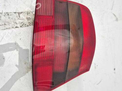Højre baglygte VW GOLF IV (1J1) 1.9 TDI (110 hp) 27593130