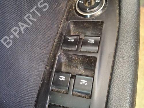 left-front-window-switch-hyundai-i40-i-vf-2012-2013-2014-2015-2016-2017-2018-2019-33048613 main image