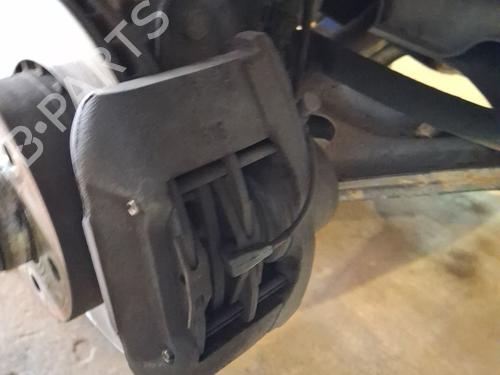 Used Right front brake caliper Right front brake caliper OPEL OMEGA A (V87) [1986-1994] 33048768 33048768