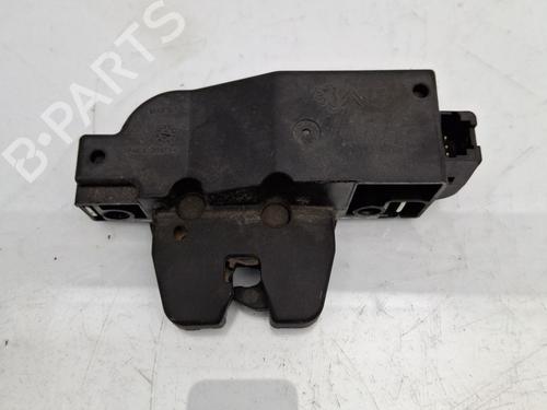 Used Tailgate lock PEUGEOT 1007 (KM_) 1.4 (75 hp) 27706033