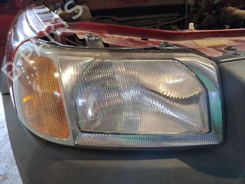 Used Right headlight LAND ROVER FREELANDER I (L314) [1998-2006]  28387647