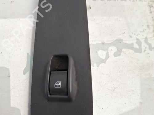 Used Right front window switch CITROËN JUMPER II Platform/Chassis 2.2 HDi 120 (120 hp) 30319639