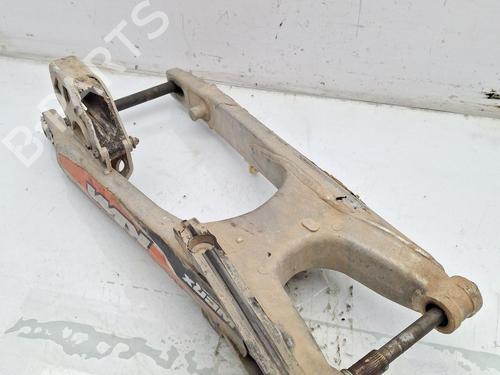 Used Engine mount KTM MOTORCYCLES ENDURO 250 EGS 11LT (15 hp) 30303105