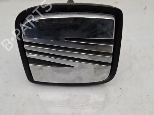 Trunk håndtak SEAT LEON (1M1) 1.6 16 V (105 hp) 30636113